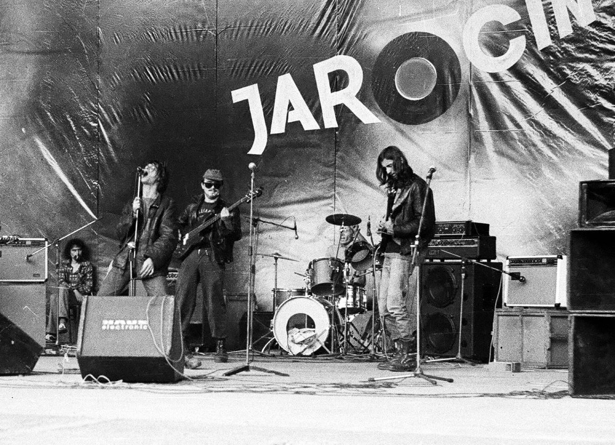 tukli buvilar yalangoch